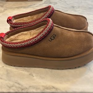UGG Tasman Platform Slippers Womens' Size 9